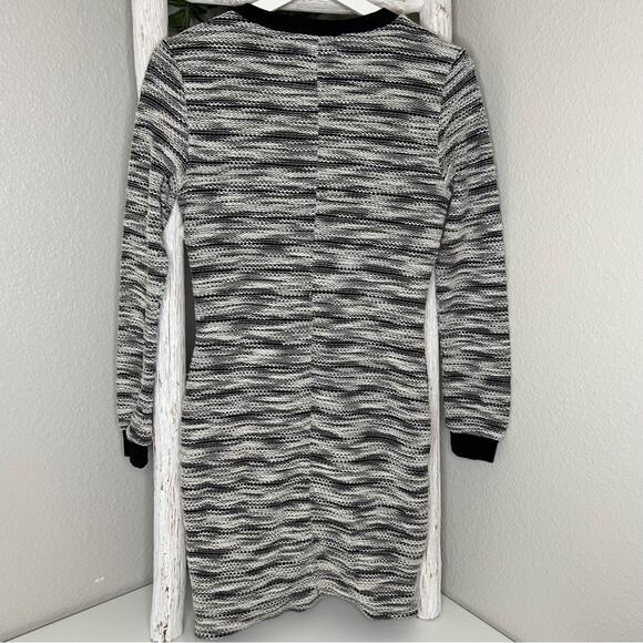 Trixxi Three Pink Hearts Sweater Dress Lace Panel Long Sleeve Knit Mini Med. - Picture 3 of 5